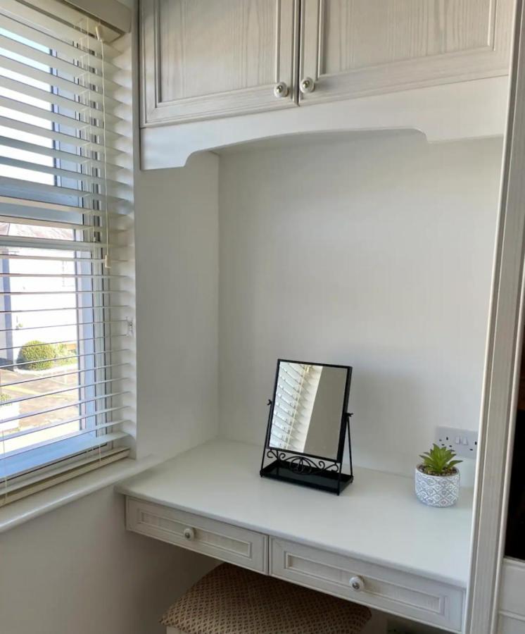 Stratford Upon Avon: 2 Bed Town Centre Apartment, Parking For One Car Extérieur photo